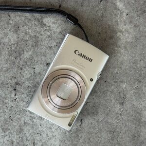 Canon PowerShot ELPH 180 (Silver) Compact Digital Camera